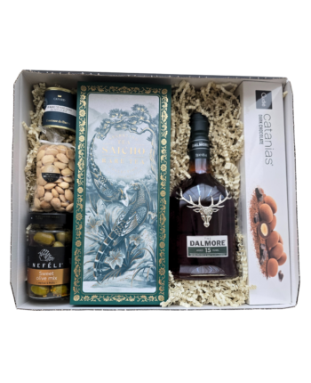 Dalmore 15 metų viskio ir Saicho arbatos dovanų rinkinys su užkandžiais
