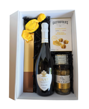 Dovanų rinkinys su itališku Prosecco, gurmanišku paštetu, sūriais sausainiais ir šokoladinėmis figomis elegantiškoje dėžutėje